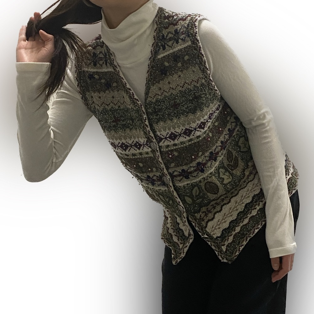 Northern Reflections V-neck Vest